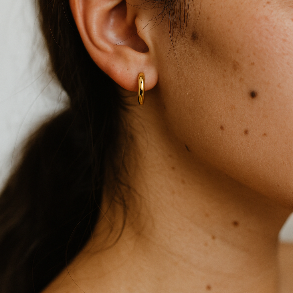 18K Gold Plated Hoop Earrings, 2.5*10mm Tarnish Free & Waterproof | Shop Hudda